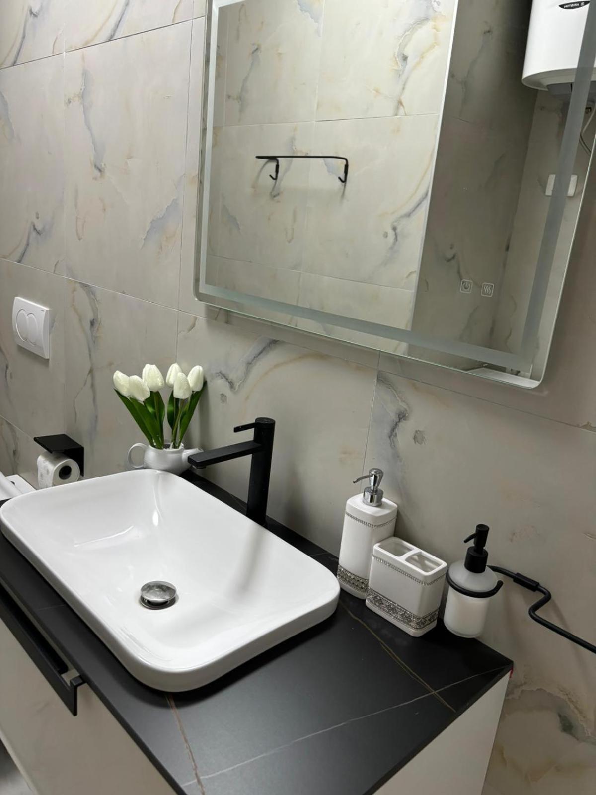 Gloria Prestige Apartment Tirana Exterior photo
